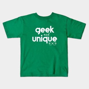 Geek and Unique Text with Nerdy Glasses - Green Kids T-Shirt